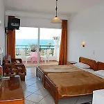 Aloha Agios Gordios (Corfu)