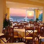 Aloha Hotel 3*